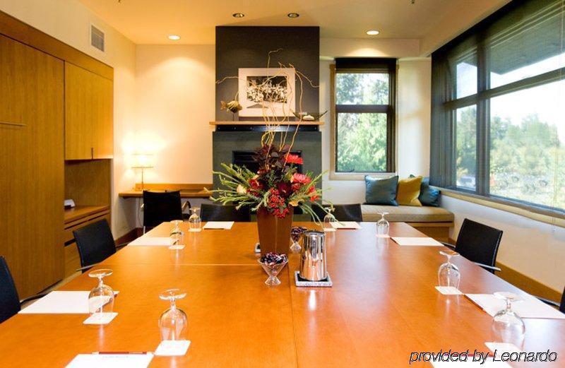 Cedarbrook Lodge SeaTac Bisnis foto